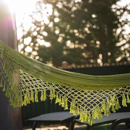 Charmante Cabane Dans Les Arbres Avec Jacuzzi Et Sauna Boismorand Eksteriør billede