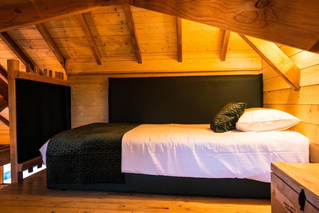 Charmante Cabane Dans Les Arbres Avec Jacuzzi Et Sauna Boismorand Eksteriør billede