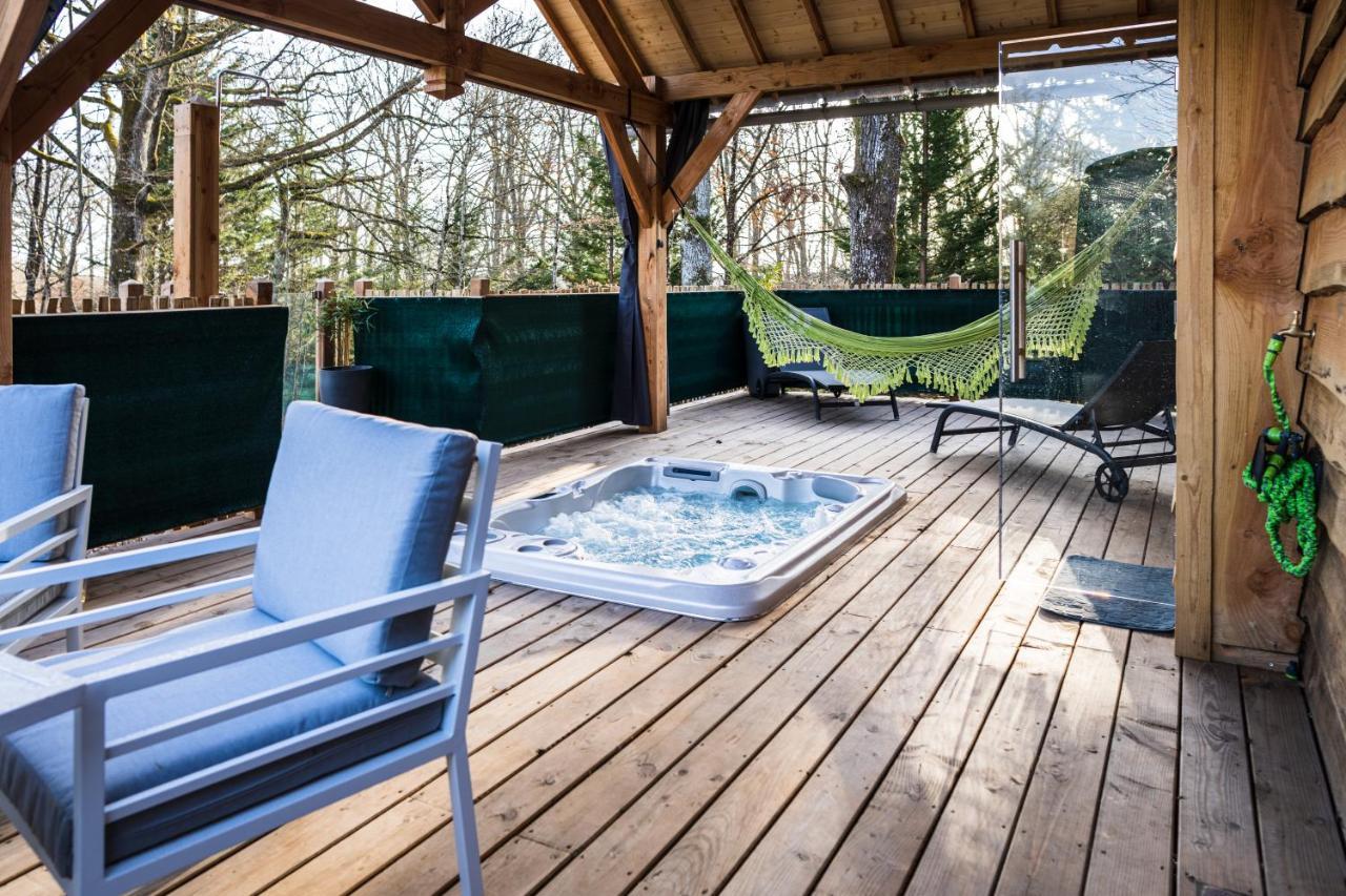 Charmante Cabane Dans Les Arbres Avec Jacuzzi Et Sauna Boismorand Eksteriør billede